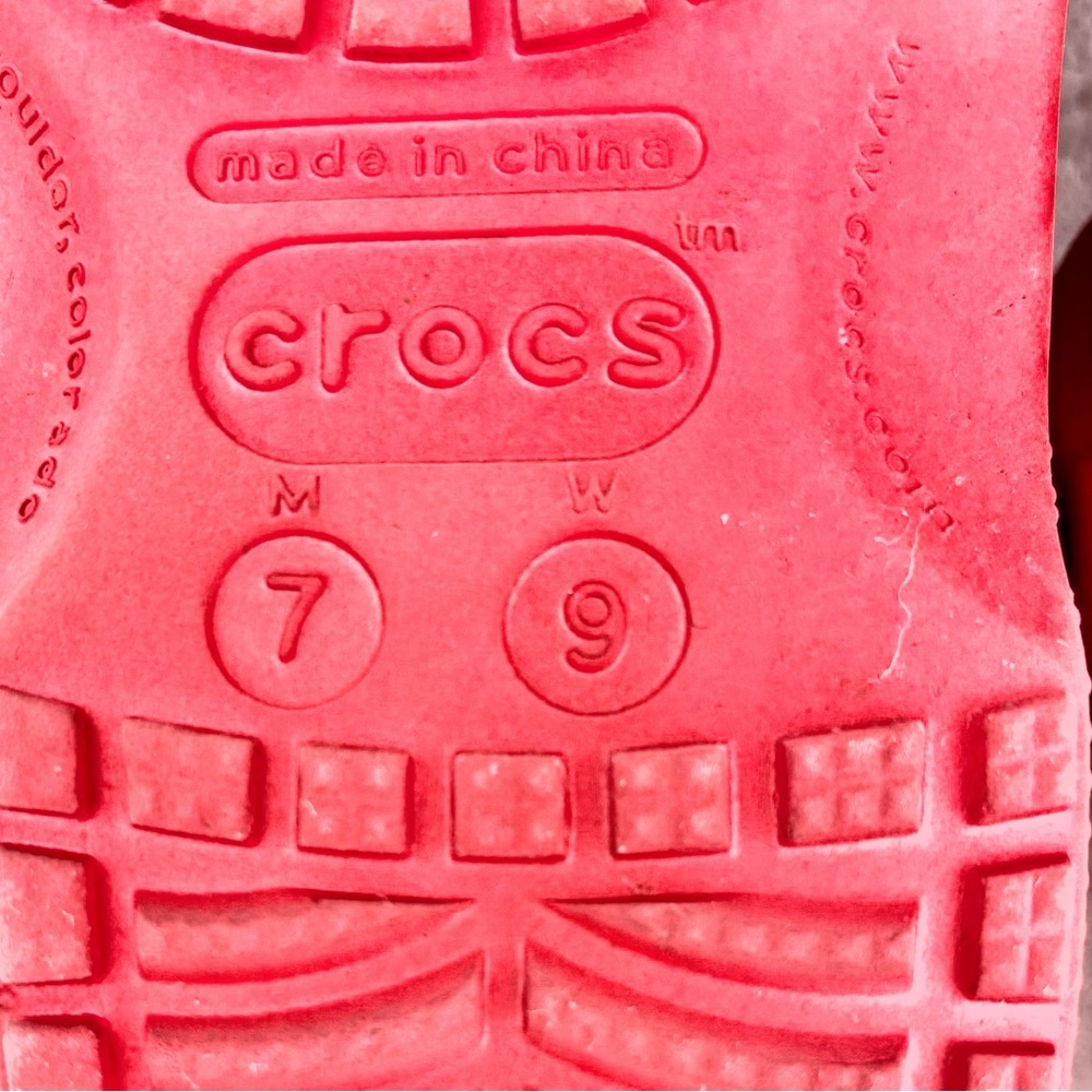 Red Crocs with Charms Size Women's 9 Men's 7 - Picture 8 of 8